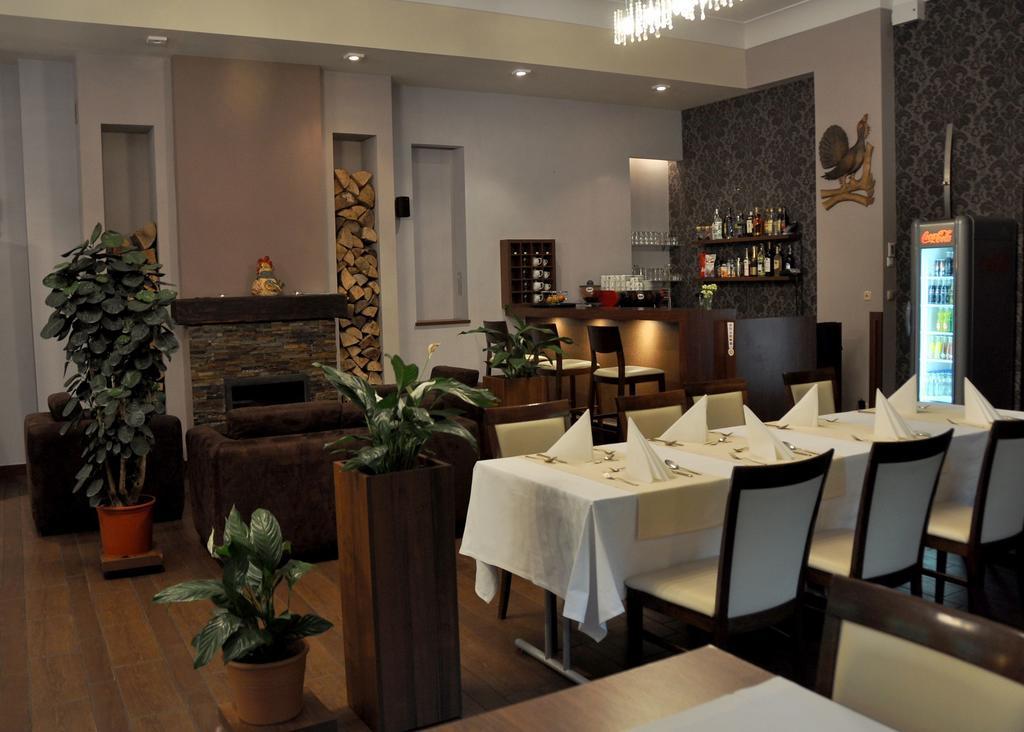 Kościerzyna 威廉斯特尼采旅馆酒店 外观 照片